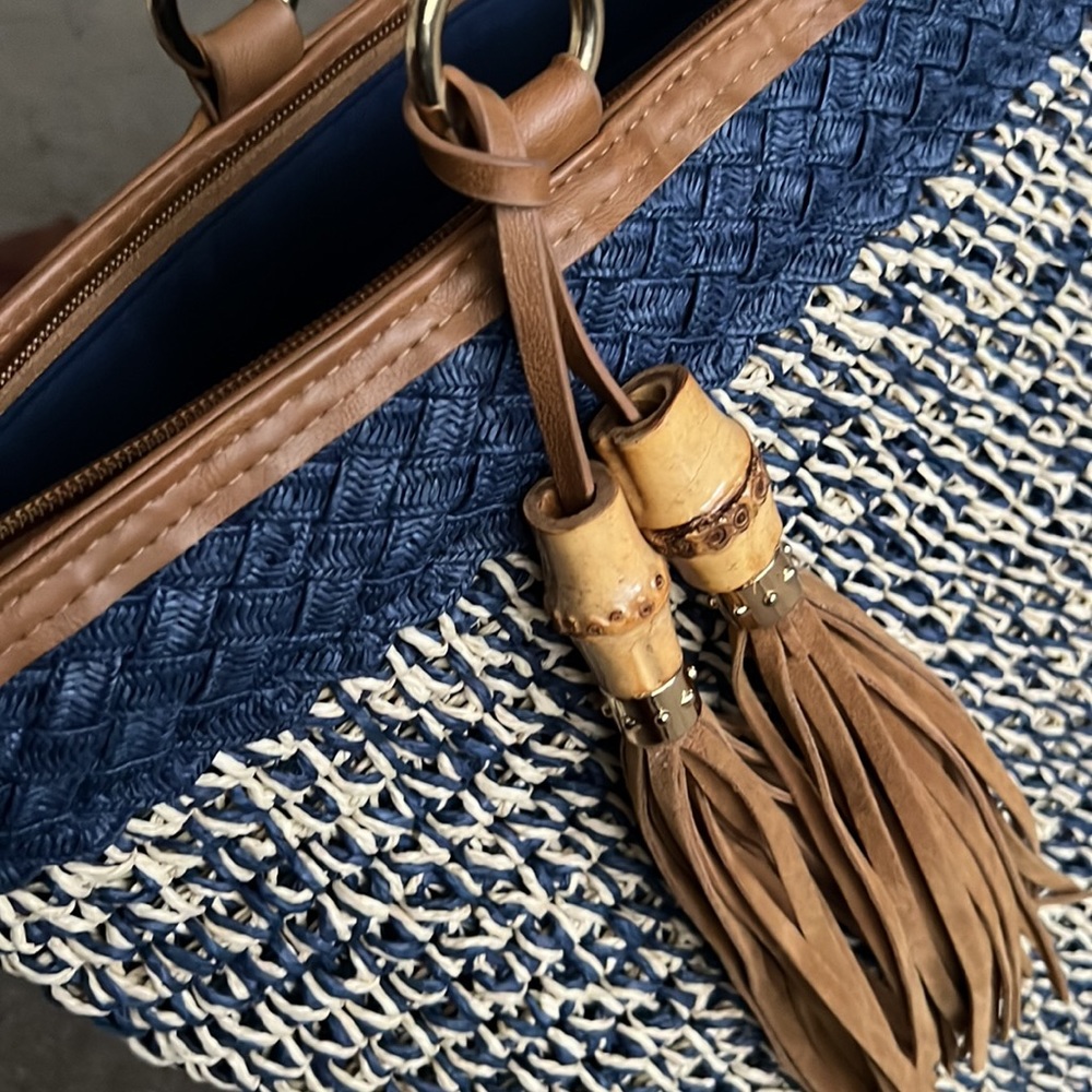 Spring/ Summer Tote - Picture 3 of 5